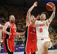 北汽男篮今晚比赛直播