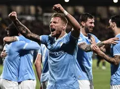 欧宝体育-卡利亚里足球队